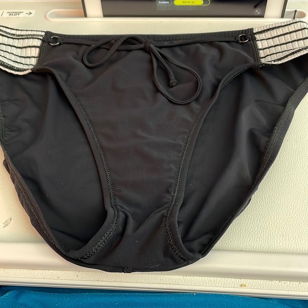 Robin Piccone sailor bikini bottoms - Picture 2 of 11